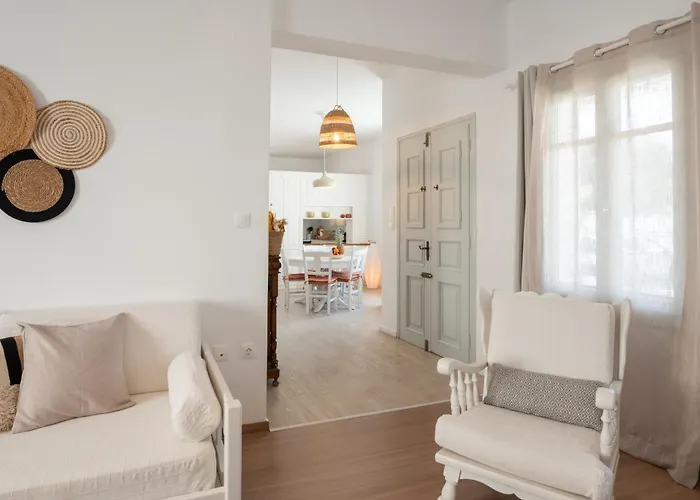 - 2br House In The Heart Of Town - Citrine Náoussa