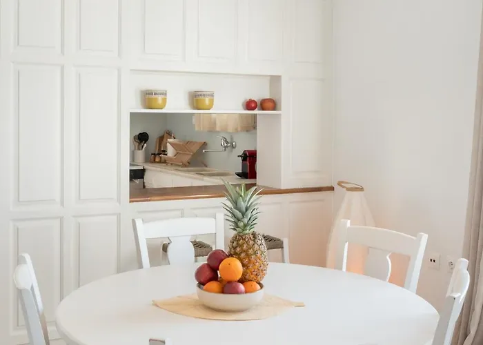 Hébergement de vacances - 2br House In The Heart Of Town - Citrine *